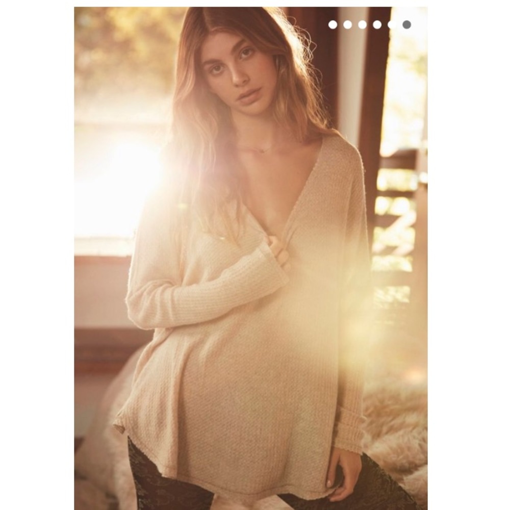 NWT Urban Beige Thermal!!